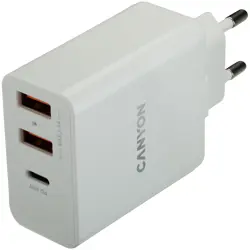 canyon-universal-3xusb-ac-charger-in-wall-with-over-voltage--27663-cne-cha08w.webp